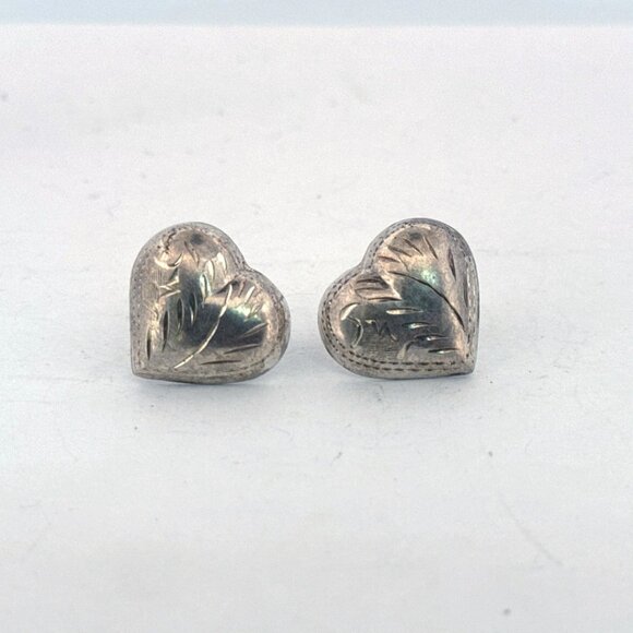 Vintage Estate Sterling Silver 925 Heart Engraved Stud Earrings 4.1g EZ Backs - Picture 1 of 8